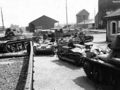 AMC 35 at a railway station