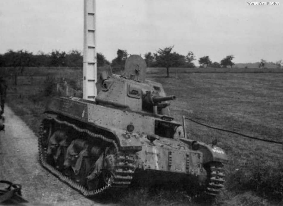 Abandoned Renault ACG-1, Belgium 1940