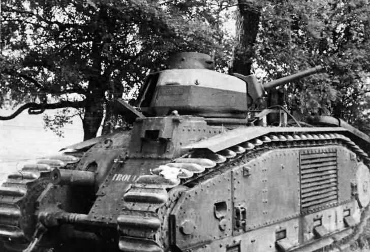 B1 bis tank number 381 of the 49th BCC named Irouleguy