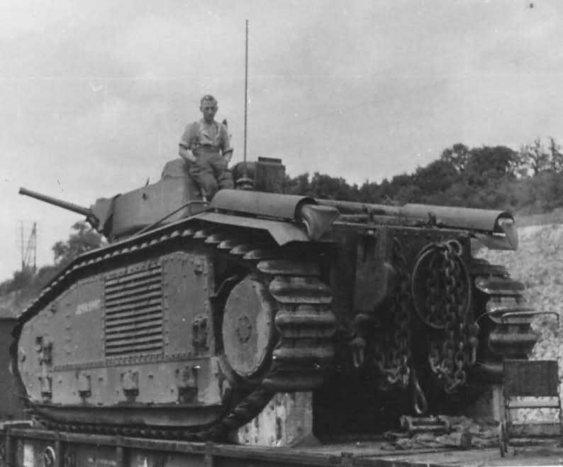 Char B1 bis ank on a flat car