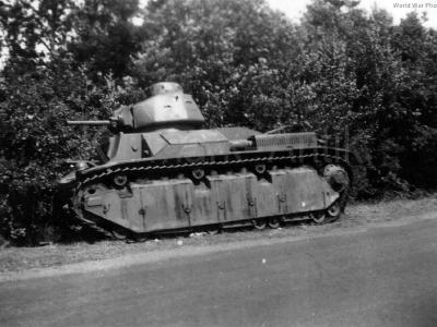 Abandoned Renault D2