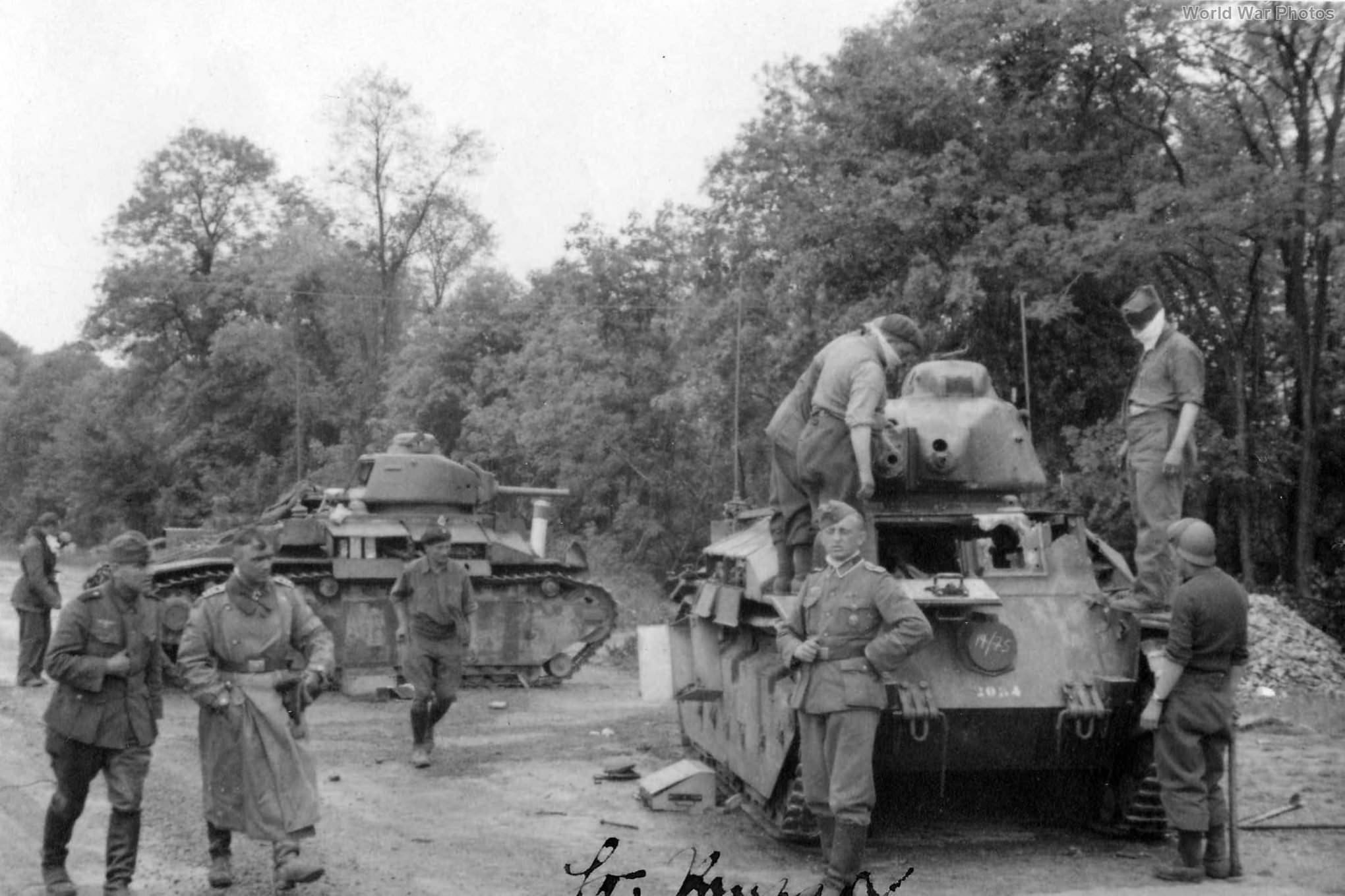 D2 2054 Crecy sur Serre 345e CACC