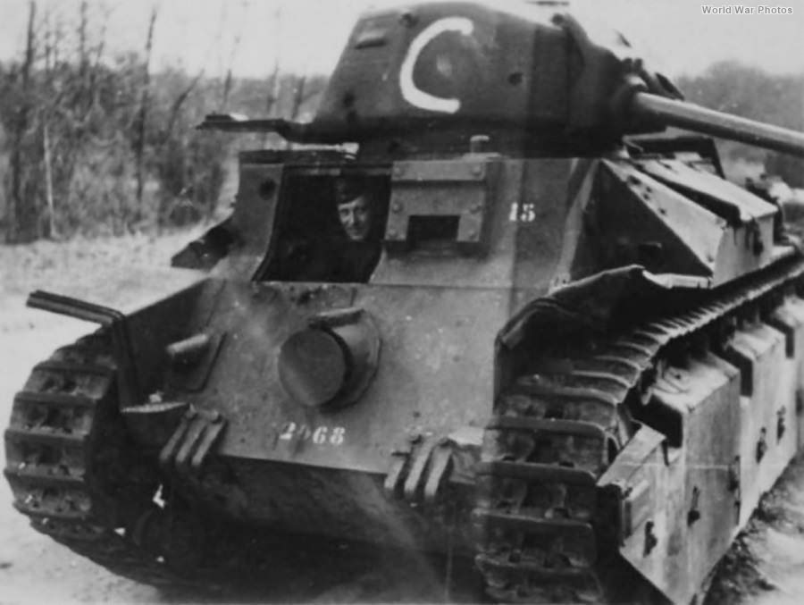 Medium tank D2 2068 C 2