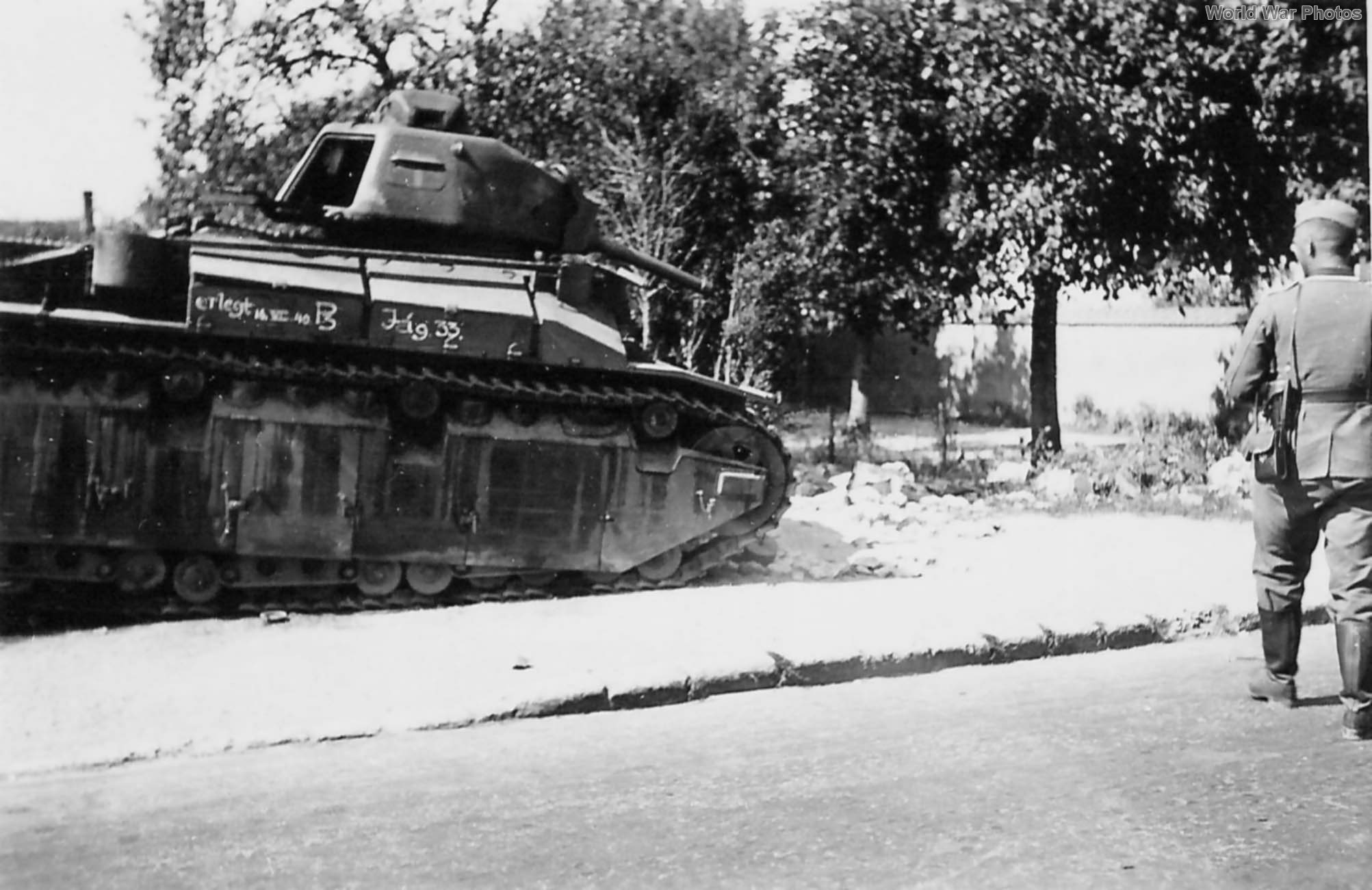 D2 2085 from 350e CACC, Millancay 1940