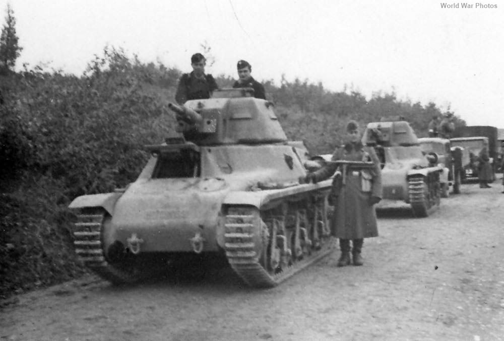 German H-39 tanks 2