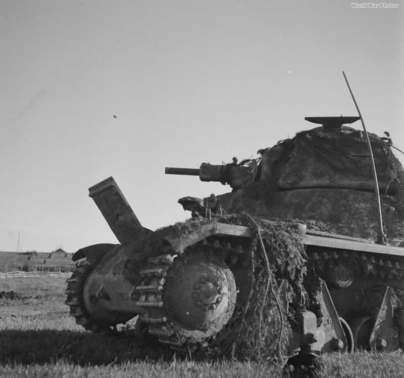 German H-39 from Panzer-Abteilung 211