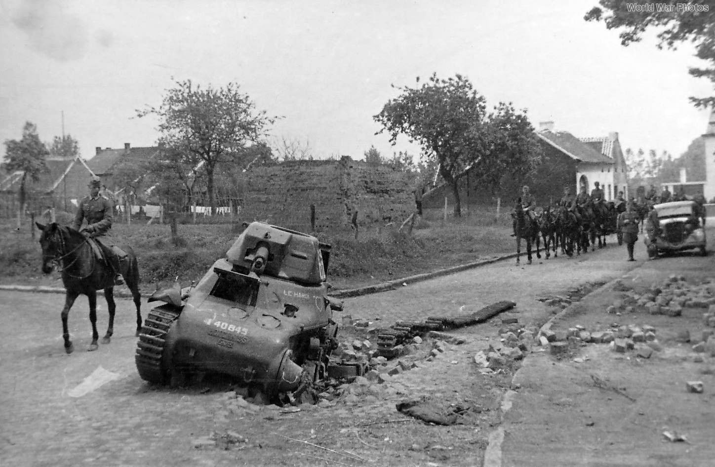 Knocked out H39 40845 Le Hardi