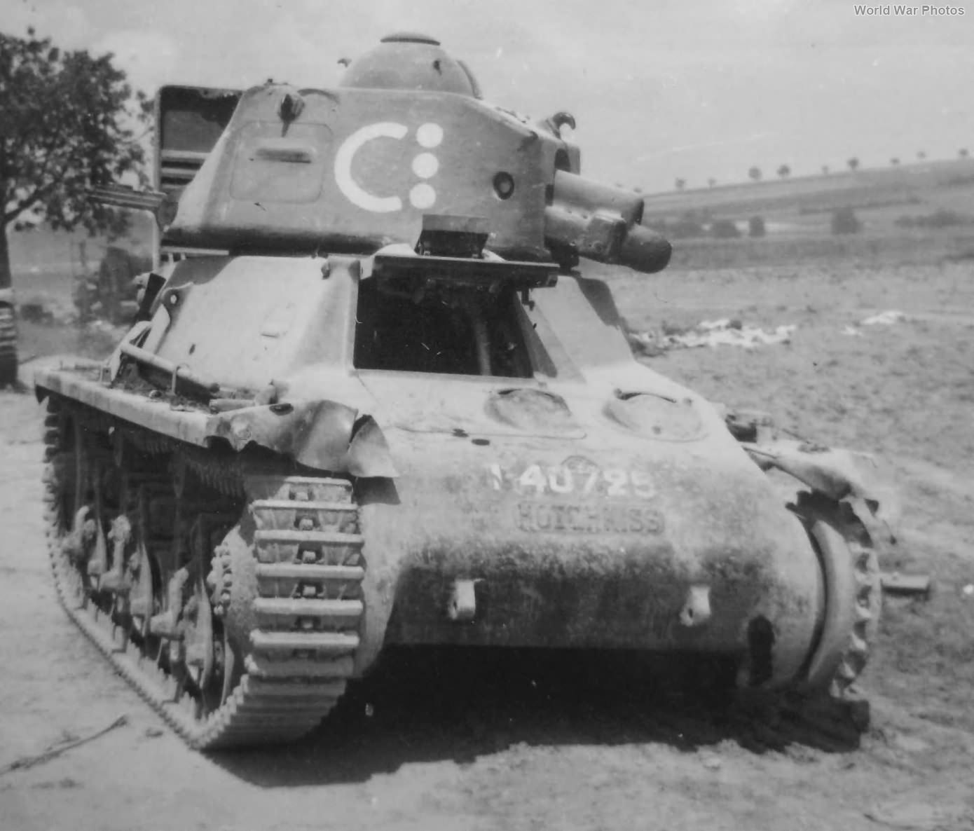 Tank H-38 40725