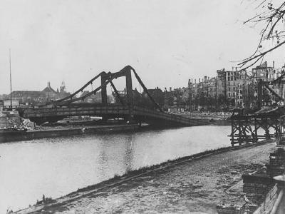 Ruins of Berlin Tiergar. Spreebogen Hugo Preuss Brucke Gnadenkirche 1945