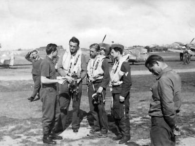 Bf109 G 1.JGr Ost Oblt. Edwin Thiel Biarritz 1943
