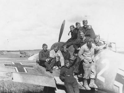 Bf 109 F white 2 of 10/JG 51 Summer 1942 Eastern front