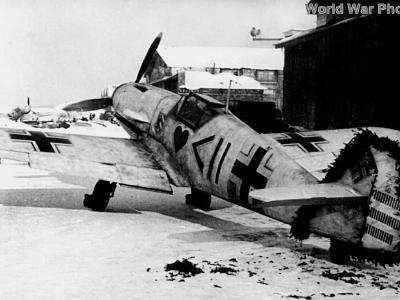 Bf 109 F „<II" of Gruppenkommandeur Hauptmann Hans Philipp of the I/JG 54 on Eastern Front