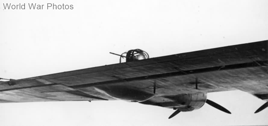 www.worldwarphotos.info/wp-content/gallery/germany/aircrafts/bv222/Wing_MG_of_BV_222V-5.jpg