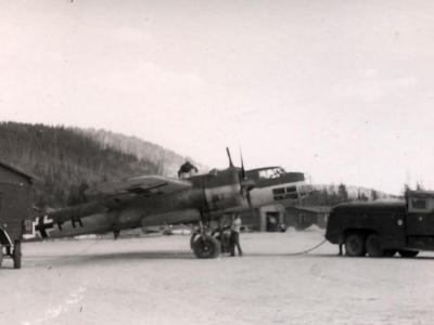 German reconnaisance plane Dornier Do17 P – Rovaniemi Finland, Tankwagen Lanz Traktor