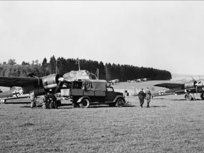 Dornier Do 17Z 3Z+CM and 3Z+BM of II/KG77 being serviced on Freux auxiliary airfield in Belgium