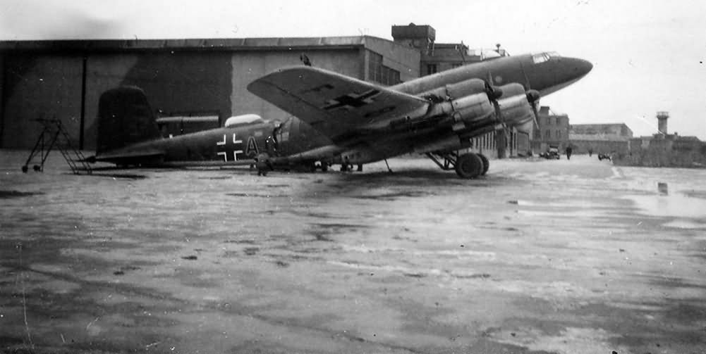 Focke Wulf Fw 200 C-3 KG40 code F8+AI