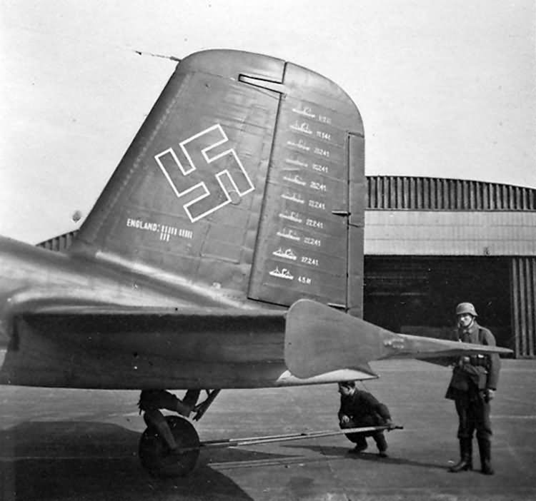 Fw200 C code F8+BW, pilot Hauptmann Daser
