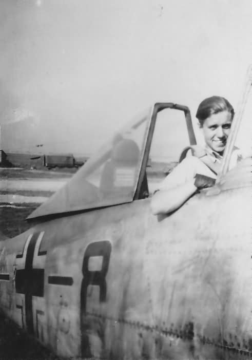 Focke Wulf Fw 190 A-8 black 8 Stabsstaffel JG 51 Memel Sept 1944