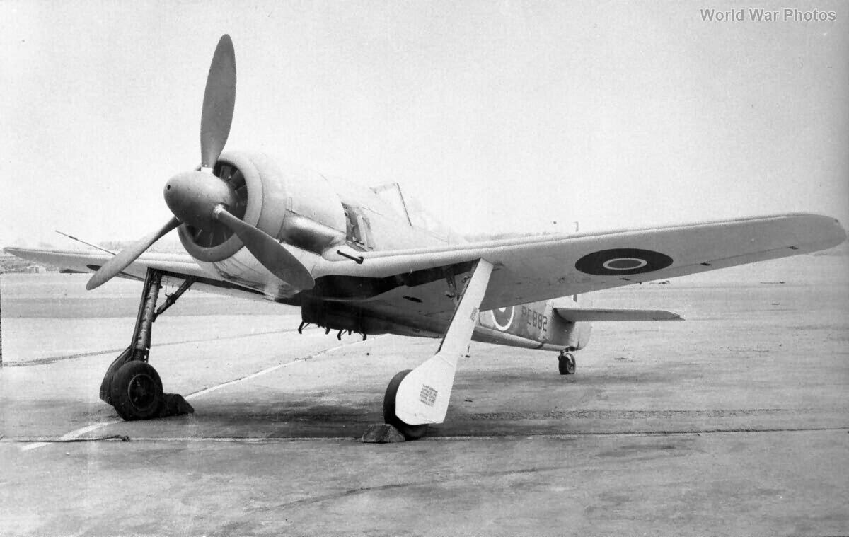 Fw 190A-4 PE882 2