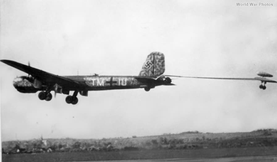 He 177A-5 550229 with Schleppgerat