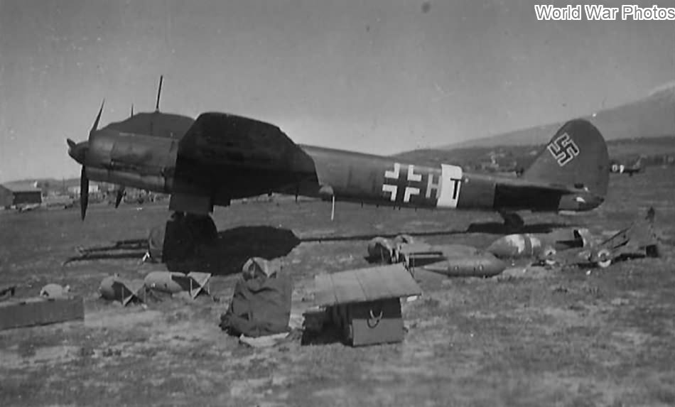 Ju 88 coded L1+HT of the LG1