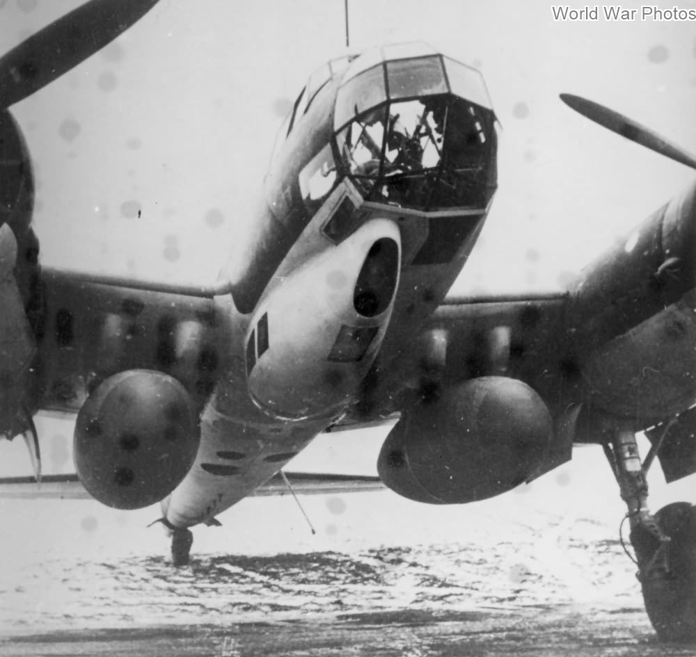 Ju 88 D-2 with two 900 liter tanks