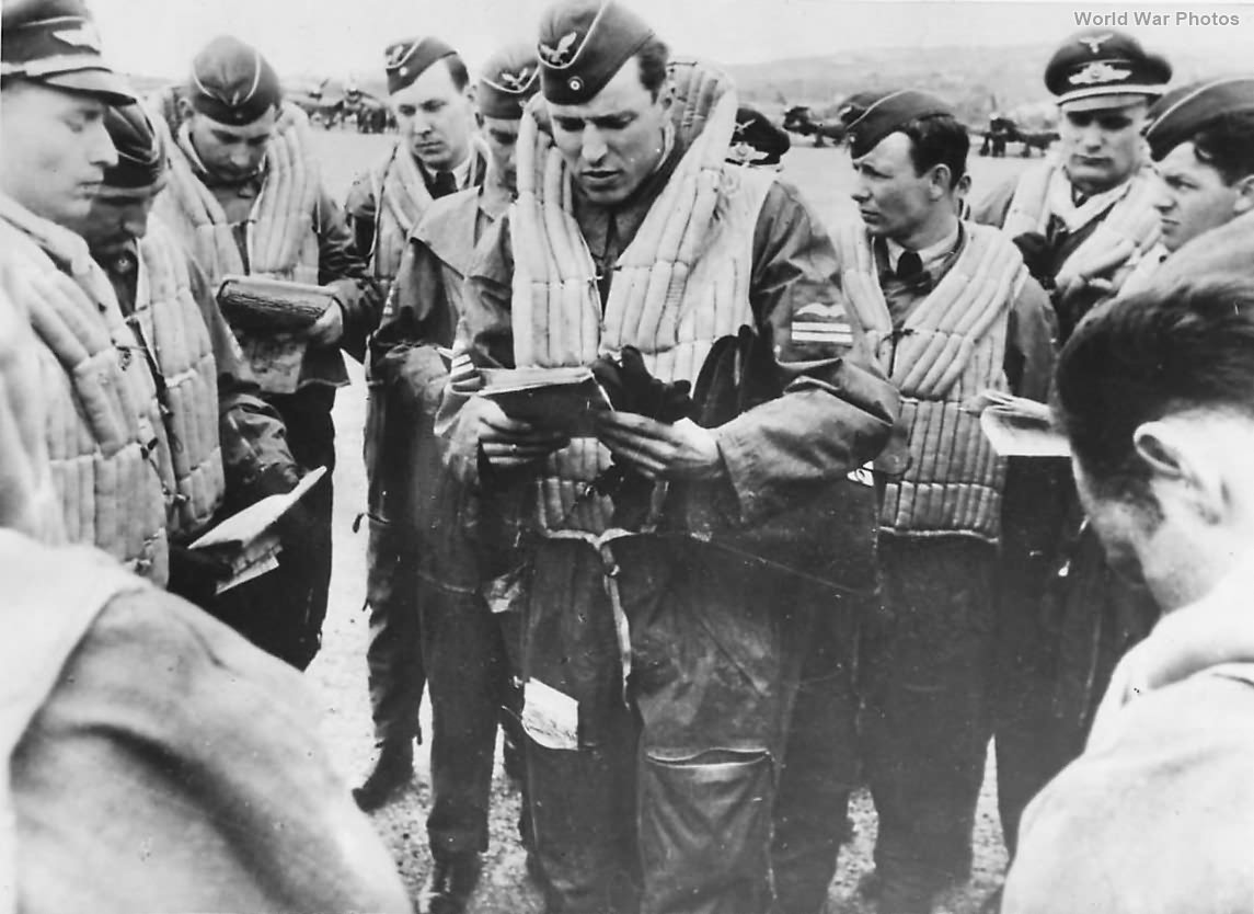 Luftwaffe Officer Gives Final Instructions to Stuka Pilots 1941