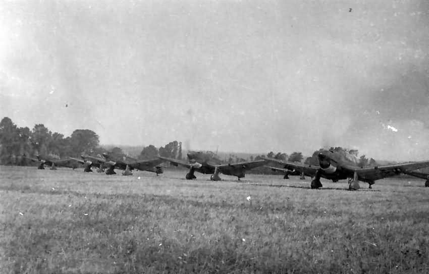 Ju 87 B of the II/StG 77 Bouchy near Evrecy August 1940 on start