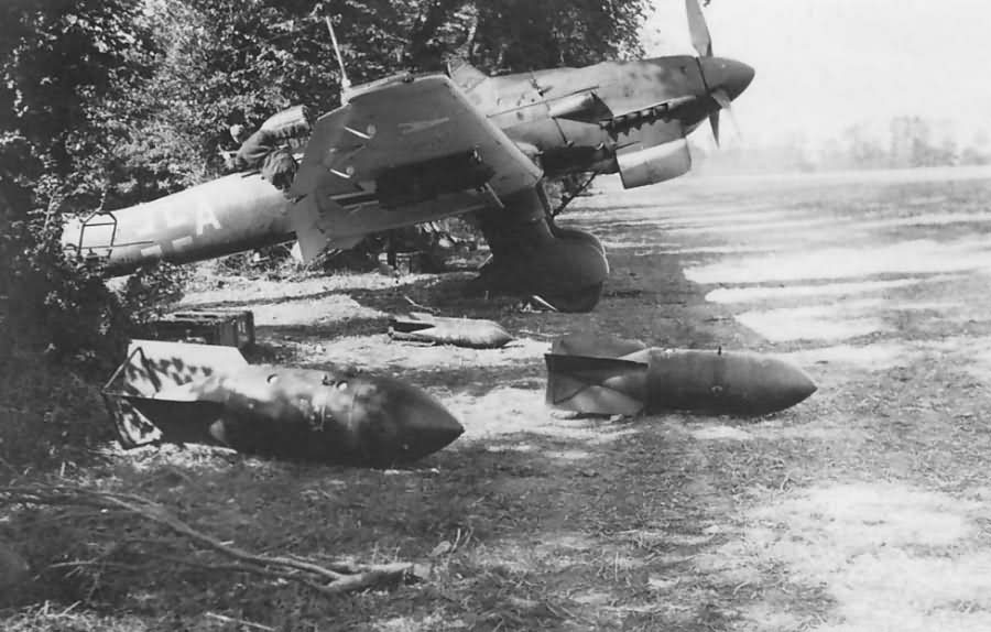 Ju 87 B Stuka of the 4/StG 77 Bouchy near Evrecy August 1940 2