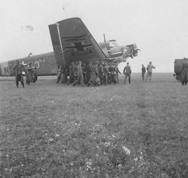 Junkers Ju 52 3m NJ+KO III.KGrzbV 700 1942 Russia