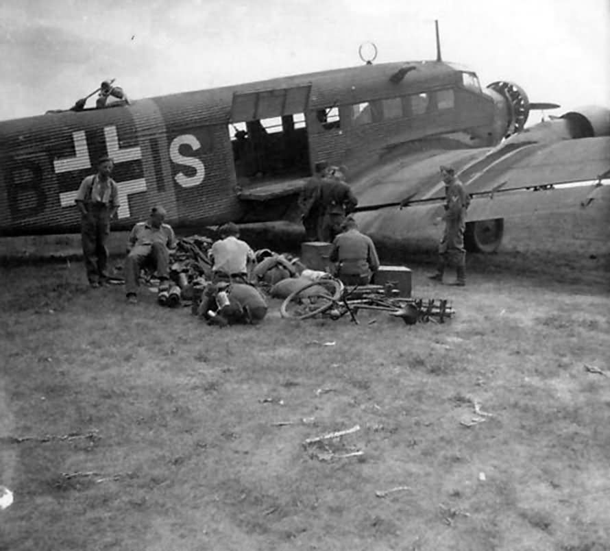 Junkers Ju 52 3m VB+IS 1940 41 France
