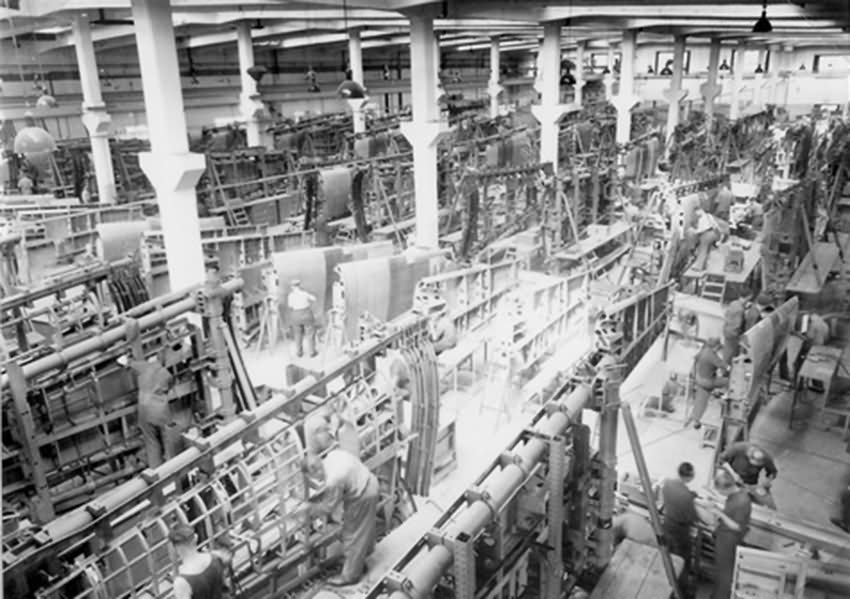 Bf 109 in Wiener Neustadter Flugzeugwerke factory 22