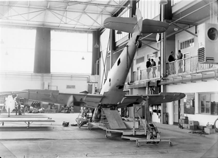 Bf 109 in Wiener Neustadter Flugzeugwerke factory 4