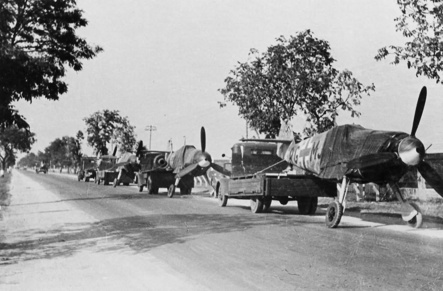Messerschmitt Bf109 fighters transport WNF