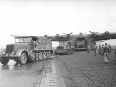 Sdkfz 8 towing a Me 323