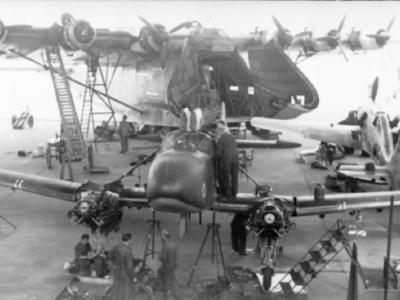 Me323, Fw58 and Fw190 in hangar