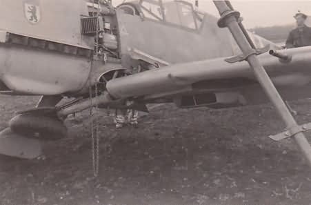 Me109e 6 JG 27 bruch bei landung balkan 1941 3