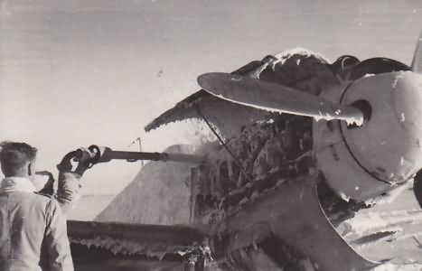 Me109 G-4/trop of 5/JG 27 based at Trapani, June 1943 2