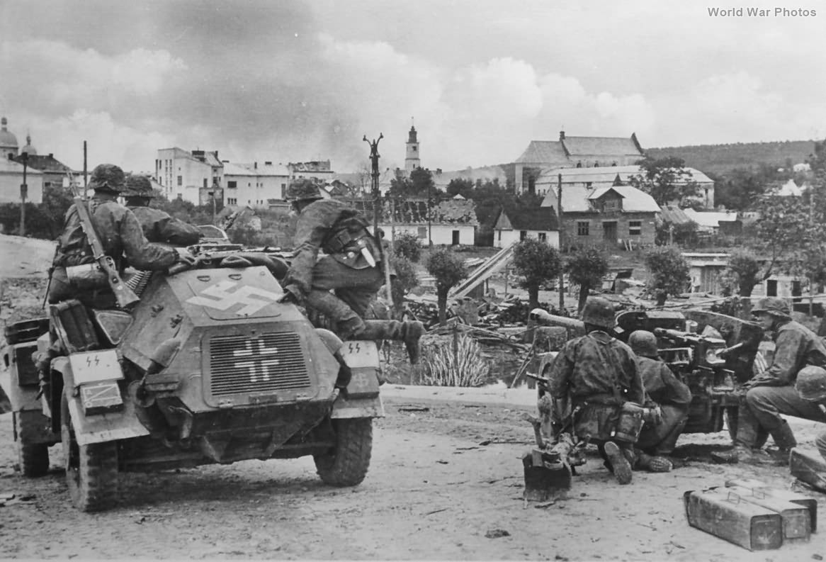 SdKfz 221 of the Waffen SS, Eastern Front 1941