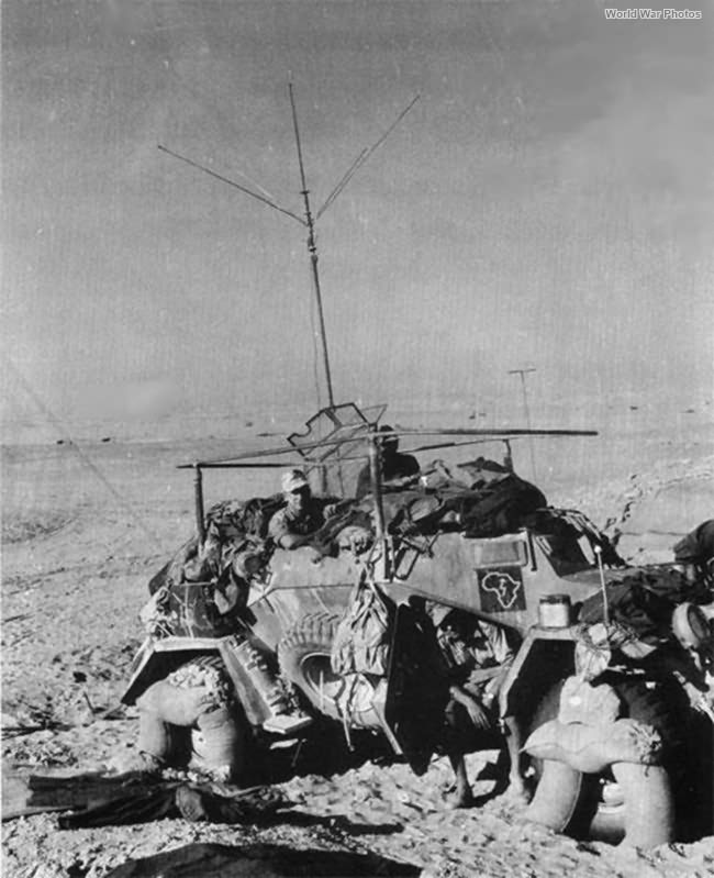 SdKfz 261 of the NFAK 621 DAK with star antenna