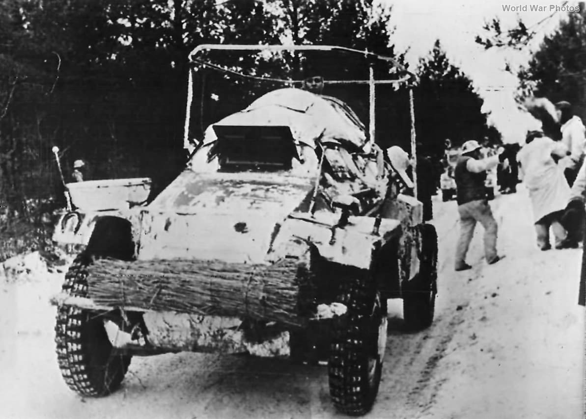SdKfz 221 funkwagen field conversion. near Moscow 1941