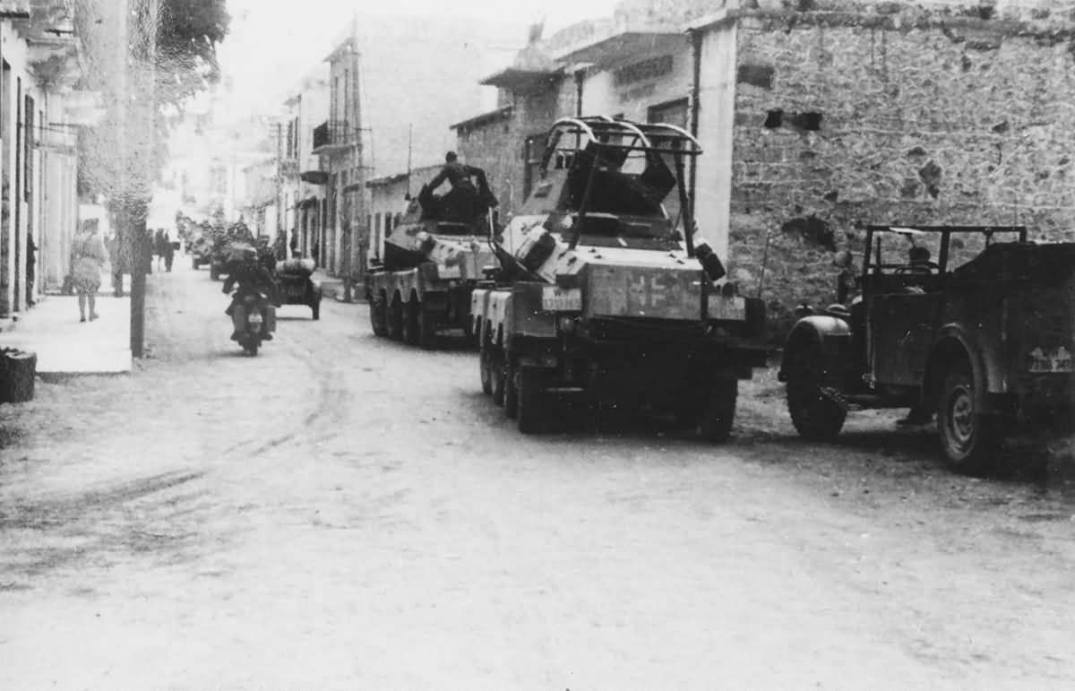 Heavy, eight-wheeled armoured cars SdKfz 232 and SdKfz 231
