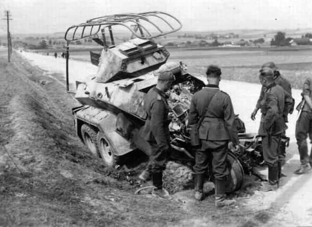 Sd.Kfz 231 6-rad Panzerspahwagen destroyed armored car