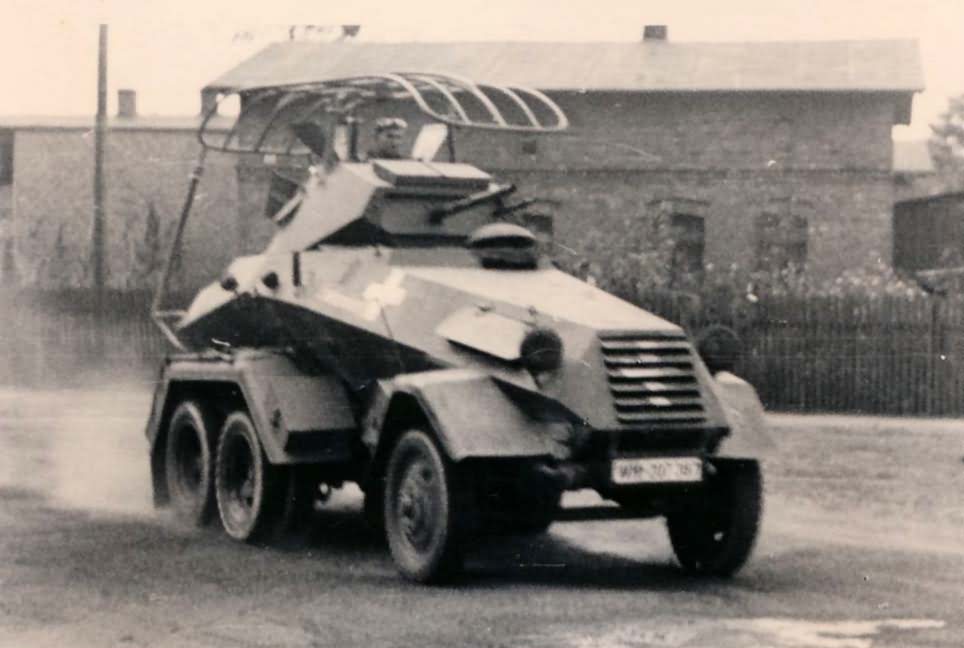 sdkfz 232 6 rad Funkwagen