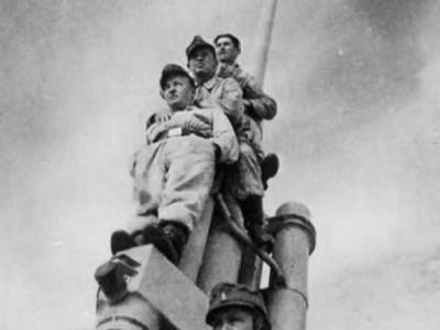 Flak 105 mm anti aircraft artillery