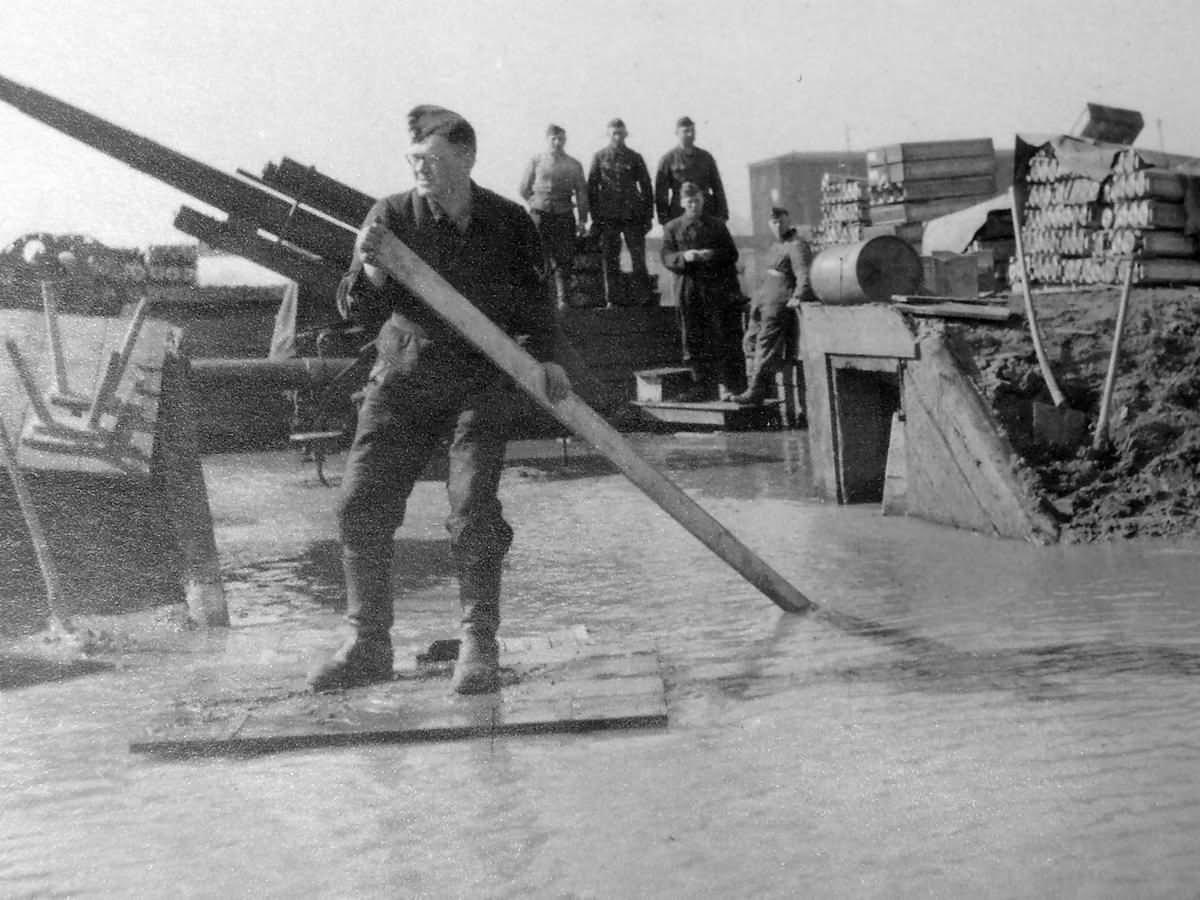 Flak 88 mm Geschutz Stellung 1942