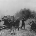 Flak 88 firing Charkow eastern front 1941