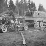 8,8 cm Flak 18 towed by Skoda type H/HD truck