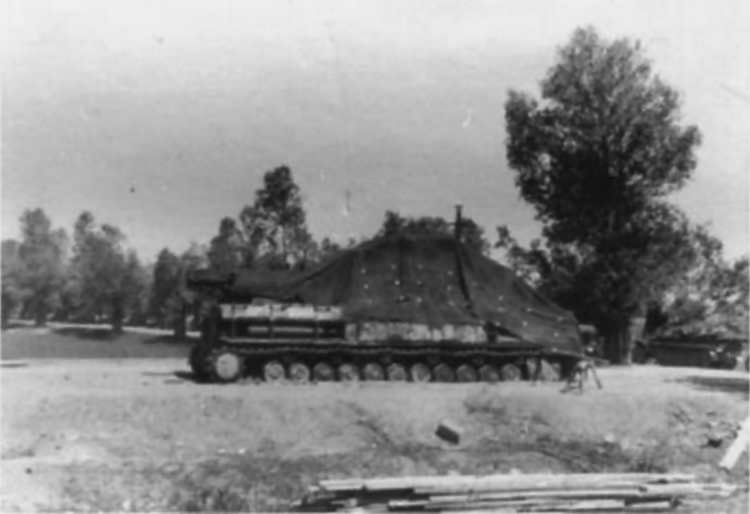 Karl Gerat 040 camouflaged