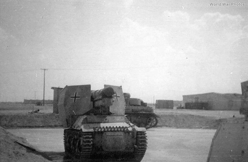 15cm sFH 13/1 (Sf) auf Geschützwagen Lorraine Schlepper(f) Sd.Kfz.135/1 DAK